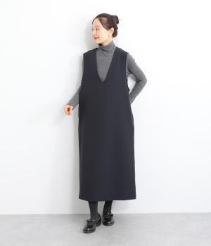 Vネックワンピース