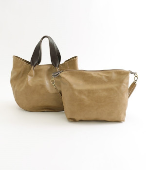 3WAYハンドバッグ　バッグインバッグ付き　