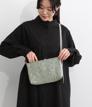 カウレザー　メッシュショルダーバッグ