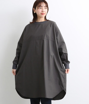 タイプライタークルーネックワンピース