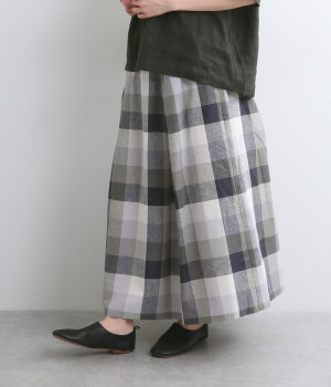 前後タックブロックチェックスカート