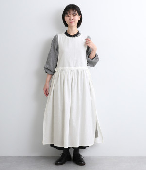 コットンリネンエプロンワンピース(オフホワイト-ONESIZE)