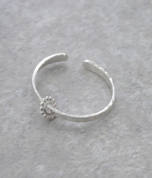 シルバーツブリングイヤーカフ