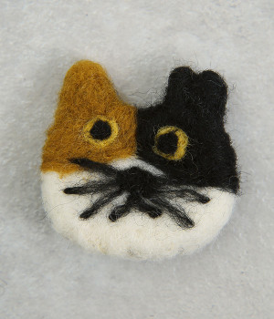 INU NEKO ブローチ/E7543