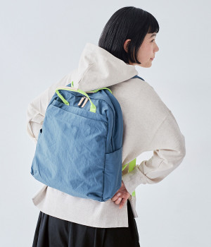 12ポケットインサイドプリントリュック　E7249