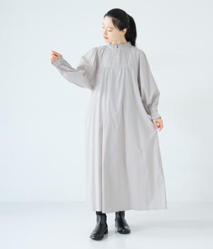 ブザムピンタックスモックワンピース