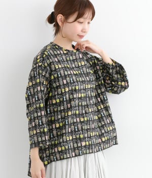 コットンローンプリント柄7分袖クルーネックプルオーバー(ブラック鉢植柄-ONESIZE)