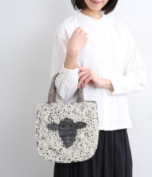 もこもこ刺繍羊フェイスフェルトバッグ