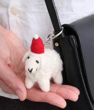 フェルトキーホルダーサンタ羊