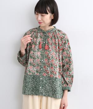 フローラルブロックプリントコットンブラウス(グリーン-ONESIZE)