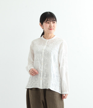 コットンキャンブリック　ラクノウ刺繍花モチーフブラウス