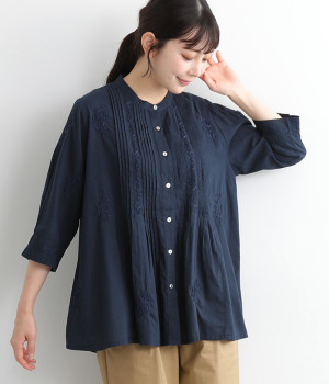 コットンピンタック×ラクノウ刺繍ブラウス