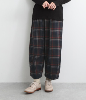 コットンチェック裾タックパンツ