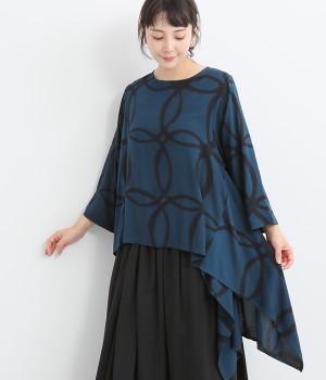 レーヨンプール手書き柄アシメントリープルオーバー(グリーン-ONESIZE)