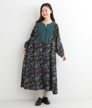 ビッグフラワープリントパイピングワンピース(ブラック-ONESIZE)