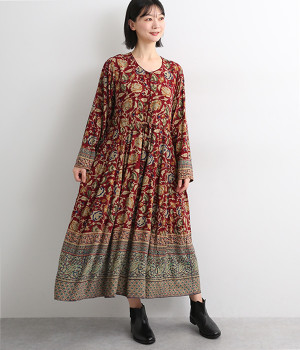 レーヨンフラワープリントワンピース(レッド-ONESIZE)