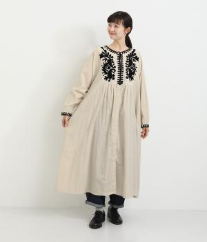 チェーン刺繍ワンピース