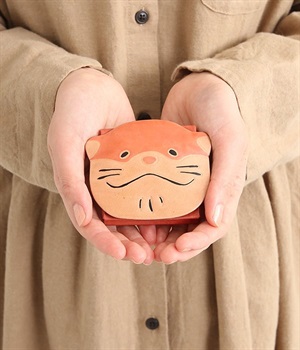 ヤンピーコインパース　カワウソ