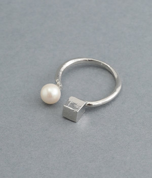 pearl×square metal リング