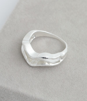 jagged metal リング