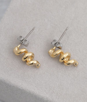twist metal ピアス(ゴールド-ONESIZE)