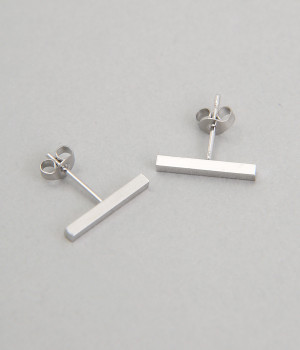 simple　bar　ピアス