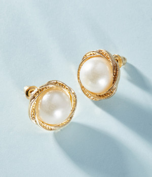 classical design ピアス