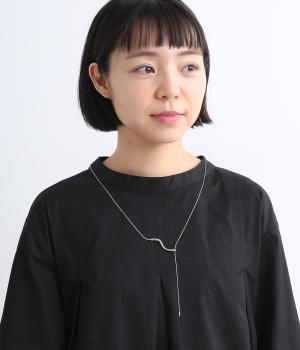 ウエーブメタルネックレス