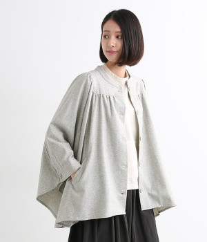 バンドカラー共地ボタン　テントコート