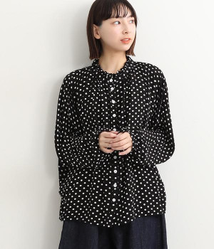 襟フリル ドルマン貝釦ブラウス(黒ベース×白たま-ONESIZE)