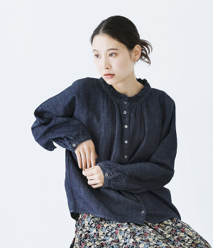 リネンコットン　インディゴデニム襟フリルドルマン貝釦ブラウス