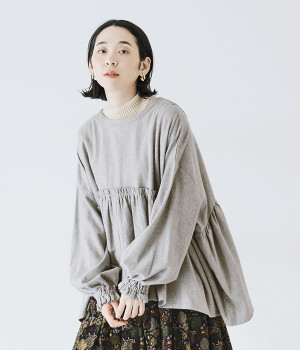 トップ染めシャンブレー起毛 胸元多数ピンタックコクーン長袖2WAYブラウス