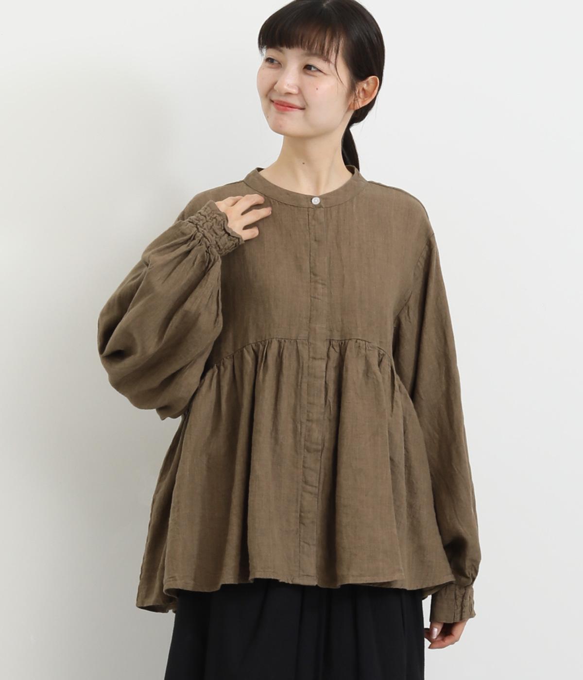先染めシャンブレーメランジ杢無地バンドカラーウエストギャザー後フリル比翼シャーリング袖ブラウス(シャンブレーブラウン杢-F)