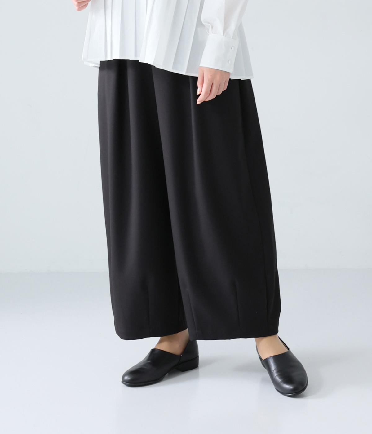 ツイルストレッチタックコクーンパンツ(ブラック-F)