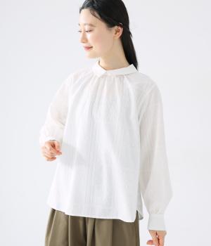 タイル刺繍ブラウス