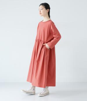 ギャザードルマンワンピース