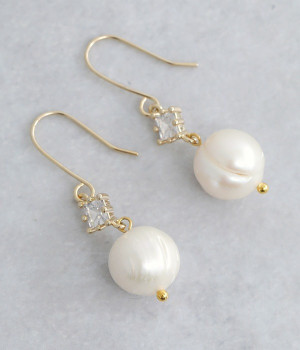 淡水パール ビジューピアス
