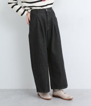 タックワイドパンツ