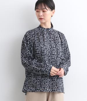 ブライトサッカープリントダブルカラースキッパーブラウス