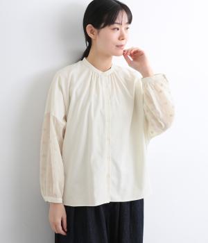 コットンウールガーゼドット刺繍スタンドからープルオーバーブラウス(アイボリー-F)