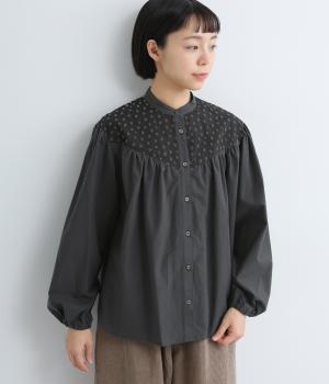 Vラインヨークギャザーブラウス(ブラック-F)