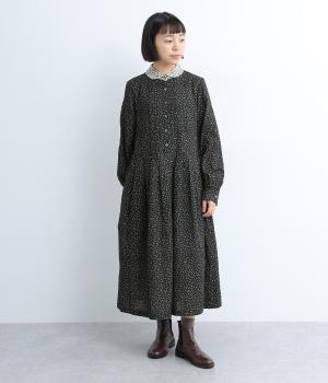 コットン接結ジャカードモノトーンラウンドカラ―すっきり見えワンピース(ブラック-F)