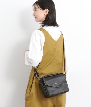 スクエアショルダーバッグ