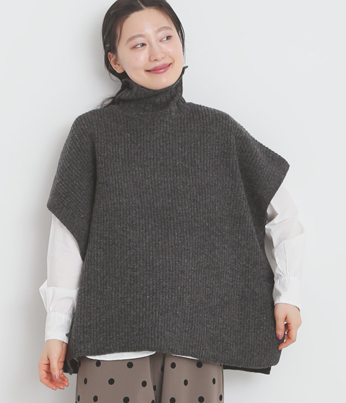 シェットランドニット スクエアポンチョ（YURK geniet van）の