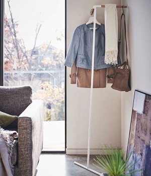 立て掛けコーナーコートハンガー　タワー