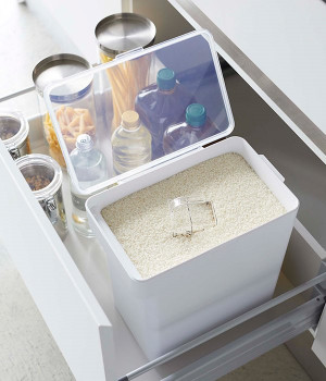 密閉米びつタワー　10kg　軽量カップ付き