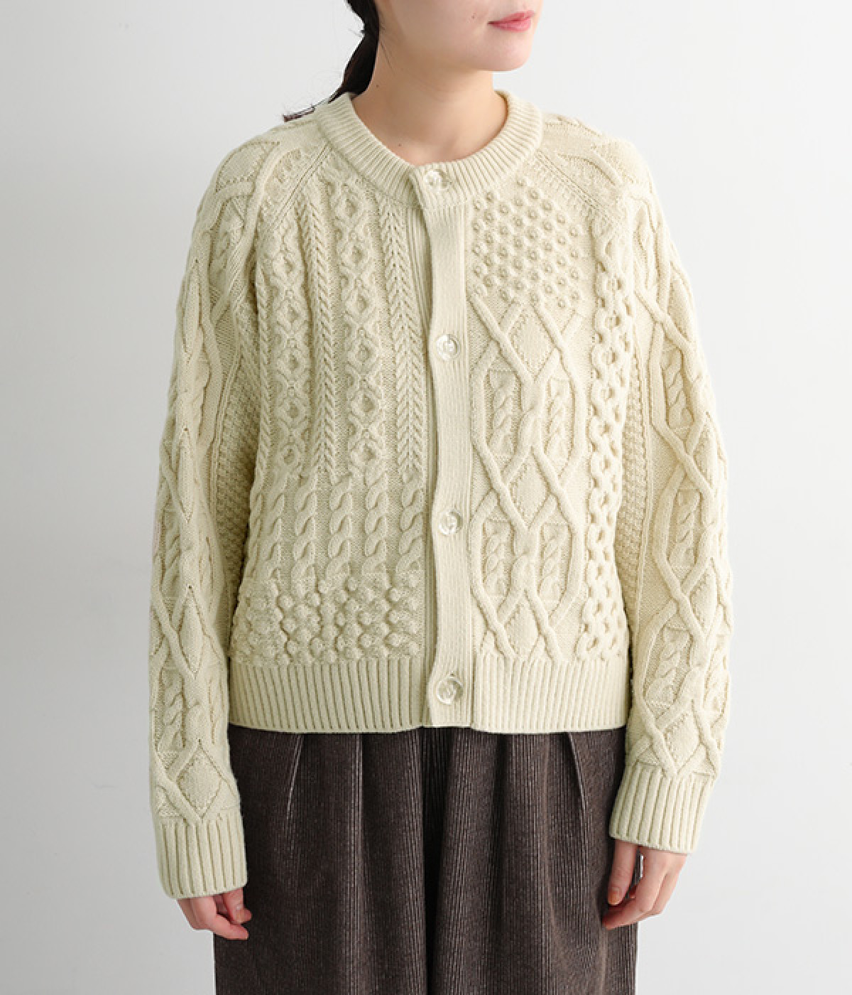 ケーブルニット クルーネックカーディガン（LE GLAZIK）の商品詳細