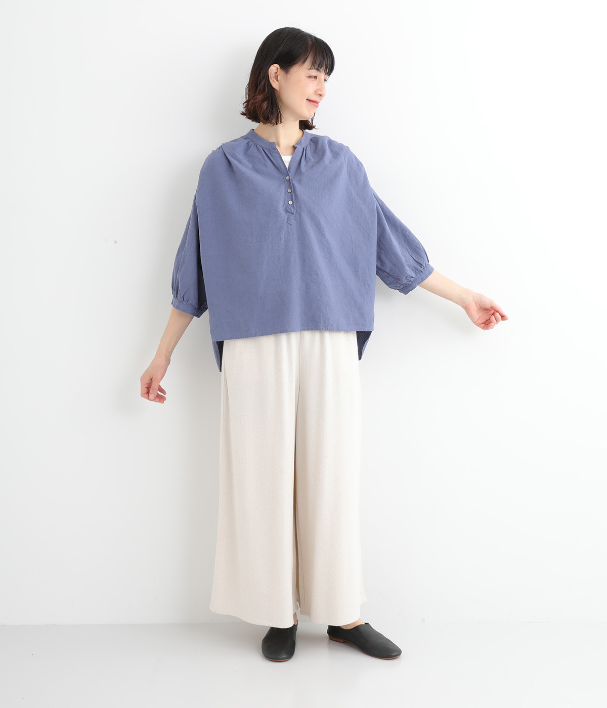 コットンリネンスキッパーヘンリーネック7分袖ブラウス（sloe