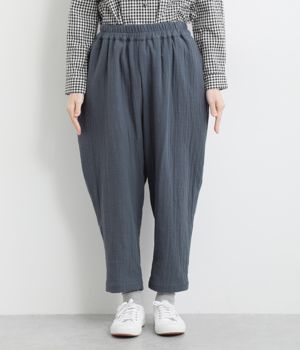 ゆったりシルエット ダブルガーゼ スカ—ト風 サルエルパンツ ブラック ゆったりシルエット ダブルガーゼ スカ—ト風 サルエルパンツ