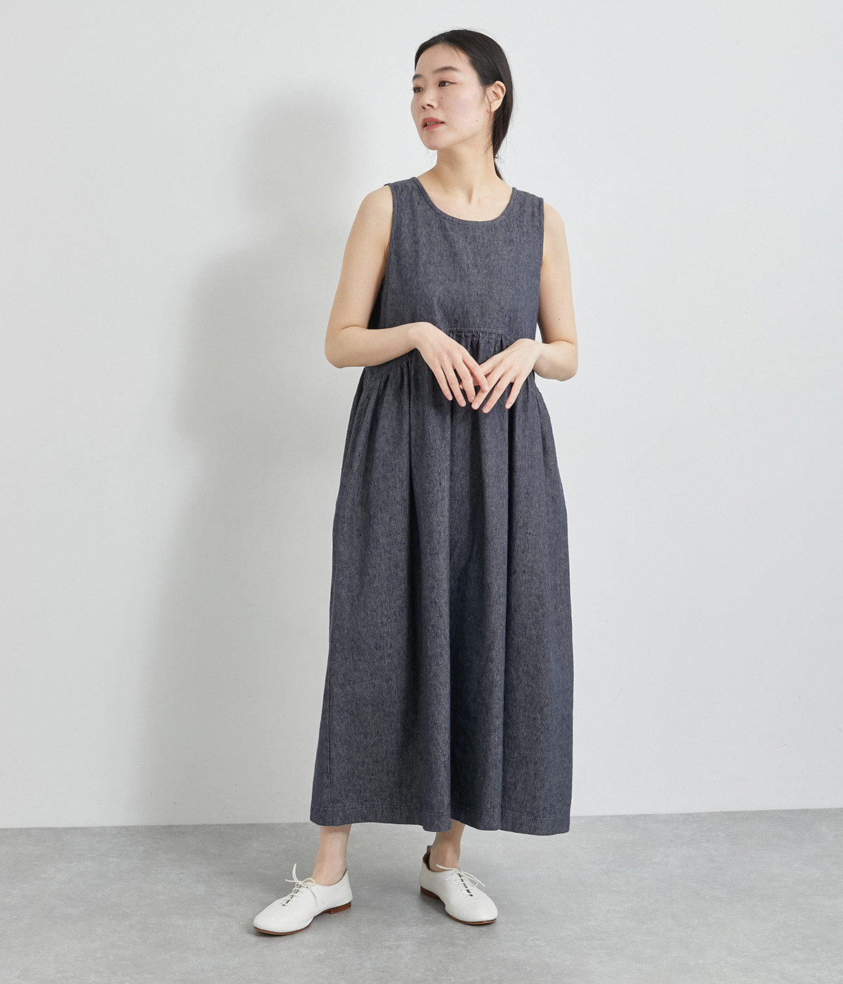 リネンコットンデニムワンピース（ICHI Antiquites）の商品詳細
